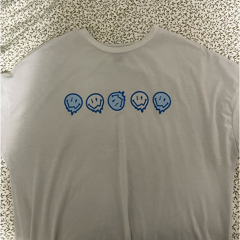Smiley face tee